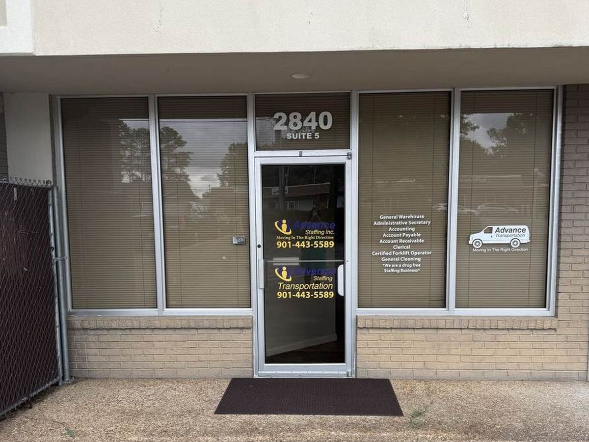 Exterior of the Advance Staffing office at 2840 Bartlett Rd, Suite 5 in Bartlett, Tennessee, showing the entrance and window signage